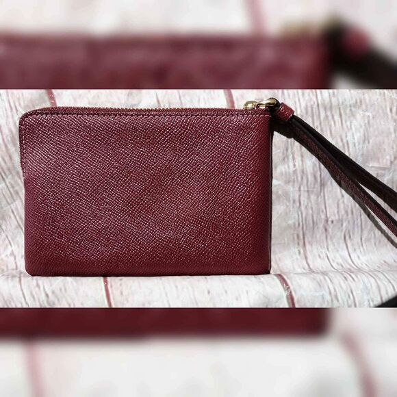 COACH wristlet coin/money pouch cross-grain leather burgundy wine color - Picture 2 of 8